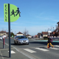 Panneau et mât Child'Run